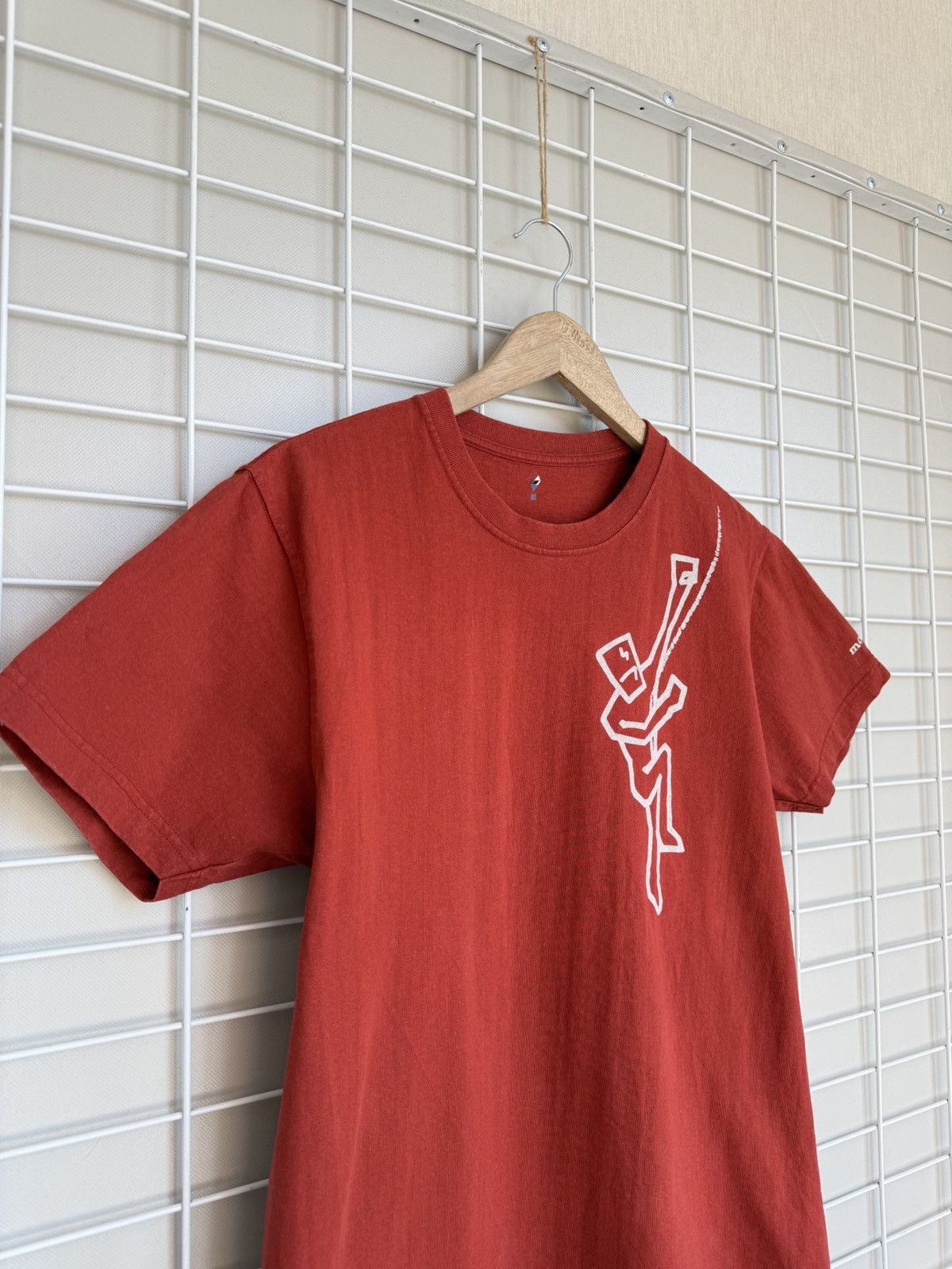 Montbell Montbell Logo Vintage T-Shirt Mens Size M Short Sleeve Size US M / EU 48-50 / 2 - 3 Thumbnail