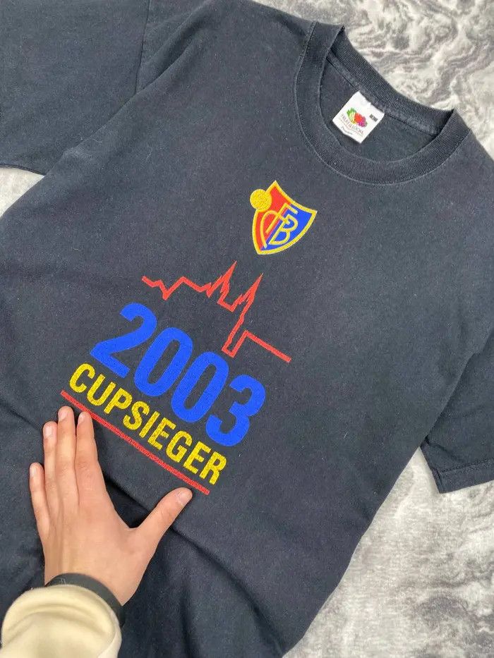 Vintage Vintage 2003 FC Basel Schweizermei T-Shirt Big Logo Size US L / EU 52-54 / 3 - 2 Thumbnail