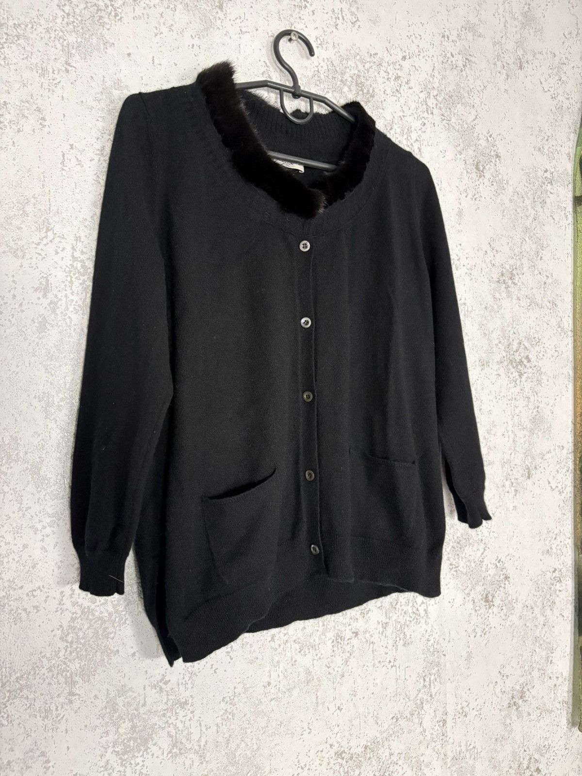 Prada Prada Milano Cashmere Cardigan Mink Fur Collar Black Size 46 Size L / US 10 / IT 46 - 1 Thumbnail