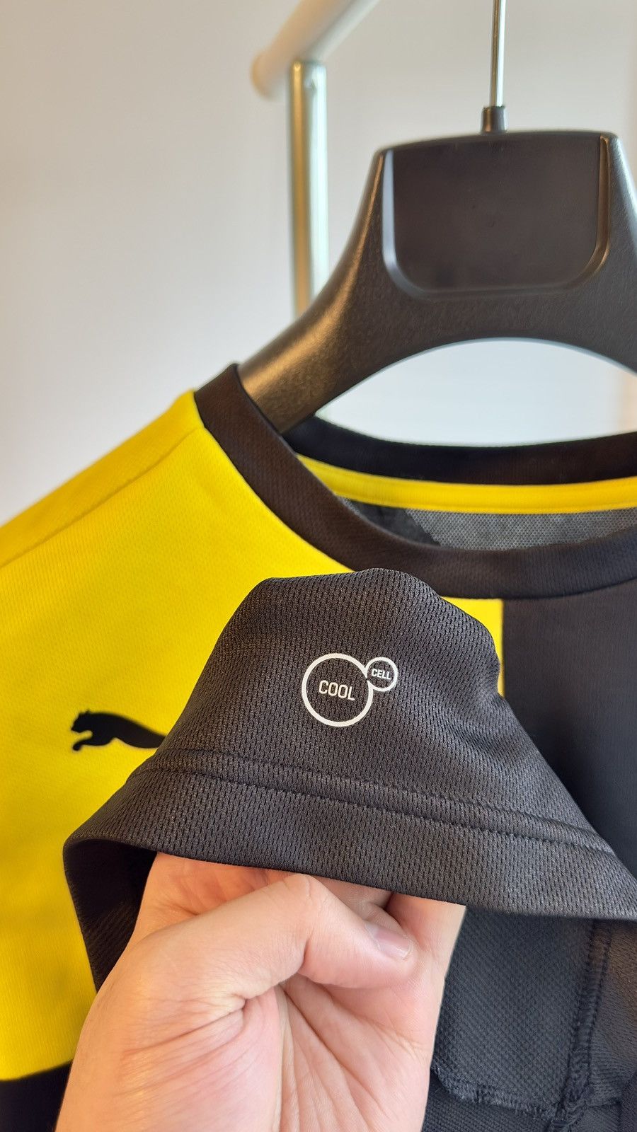 Puma BVB BORUSSIA DORTMUND TRICOT SIZE M-L Size US L / EU 52-54 / 3 - 2 Thumbnail