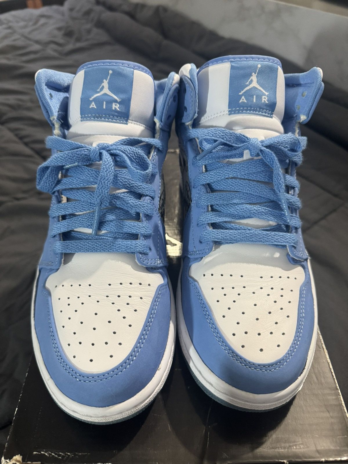 Jordan Brand Air Jordan 1 Retro Alpha ‘White University Blue’ (UNC) 2007 Size US 8.5 / EU 41-42 - 3 Thumbnail