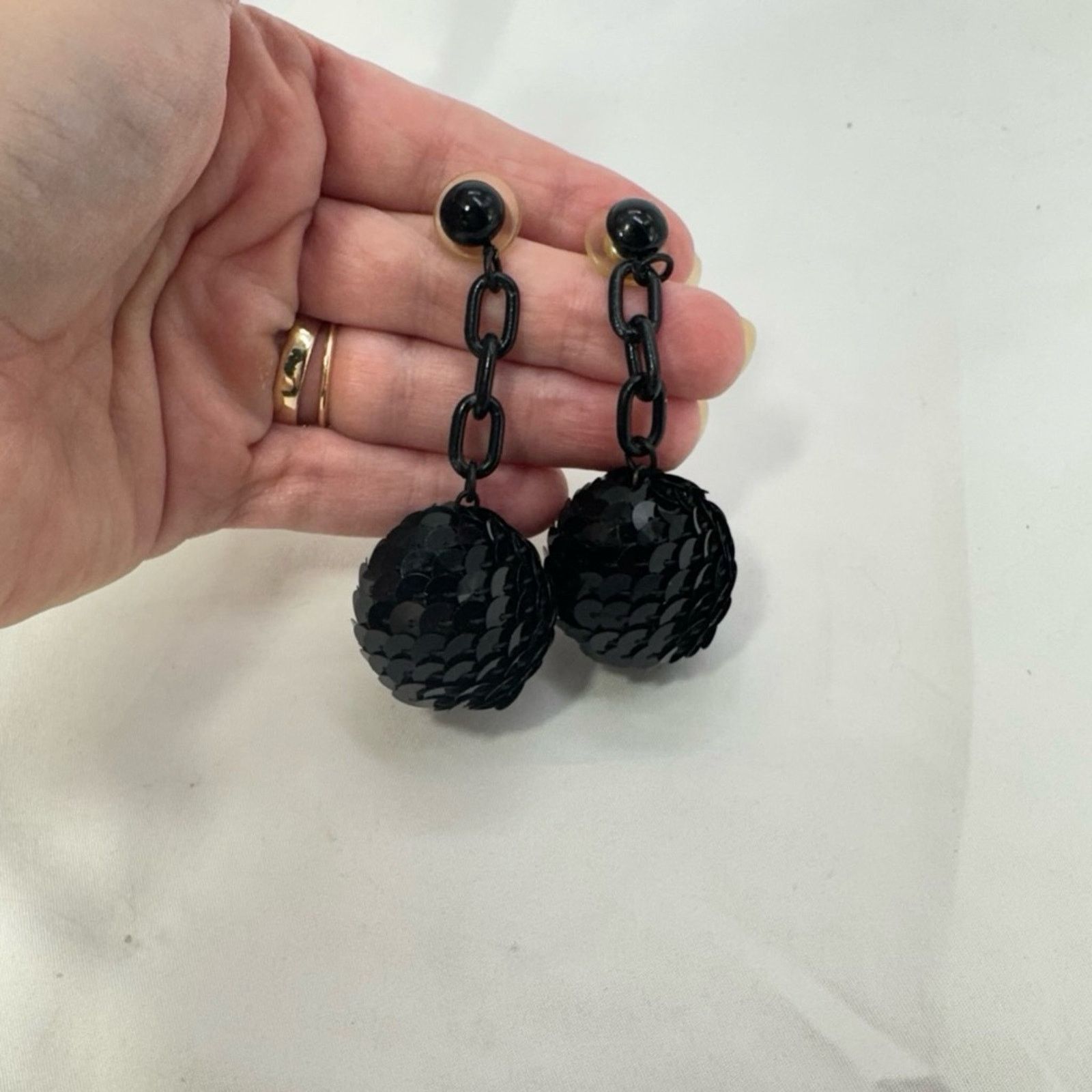 NBDN Nobrandedon VTG large sequin dangle ball earrings Size ONE SIZE - 2 Thumbnail