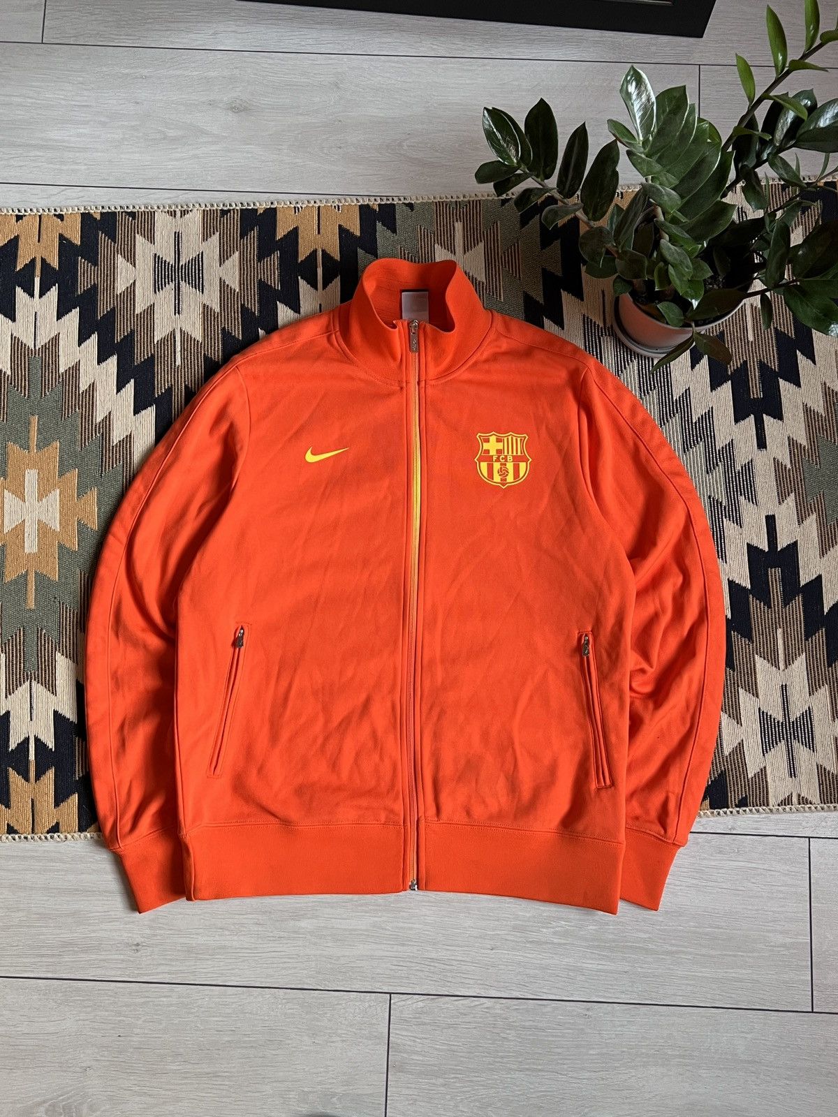 Vintage Vintage Nike Barcelona Track Top Blockcore Jacket Size US L / EU 52-54 / 3 - 1 Thumbnail