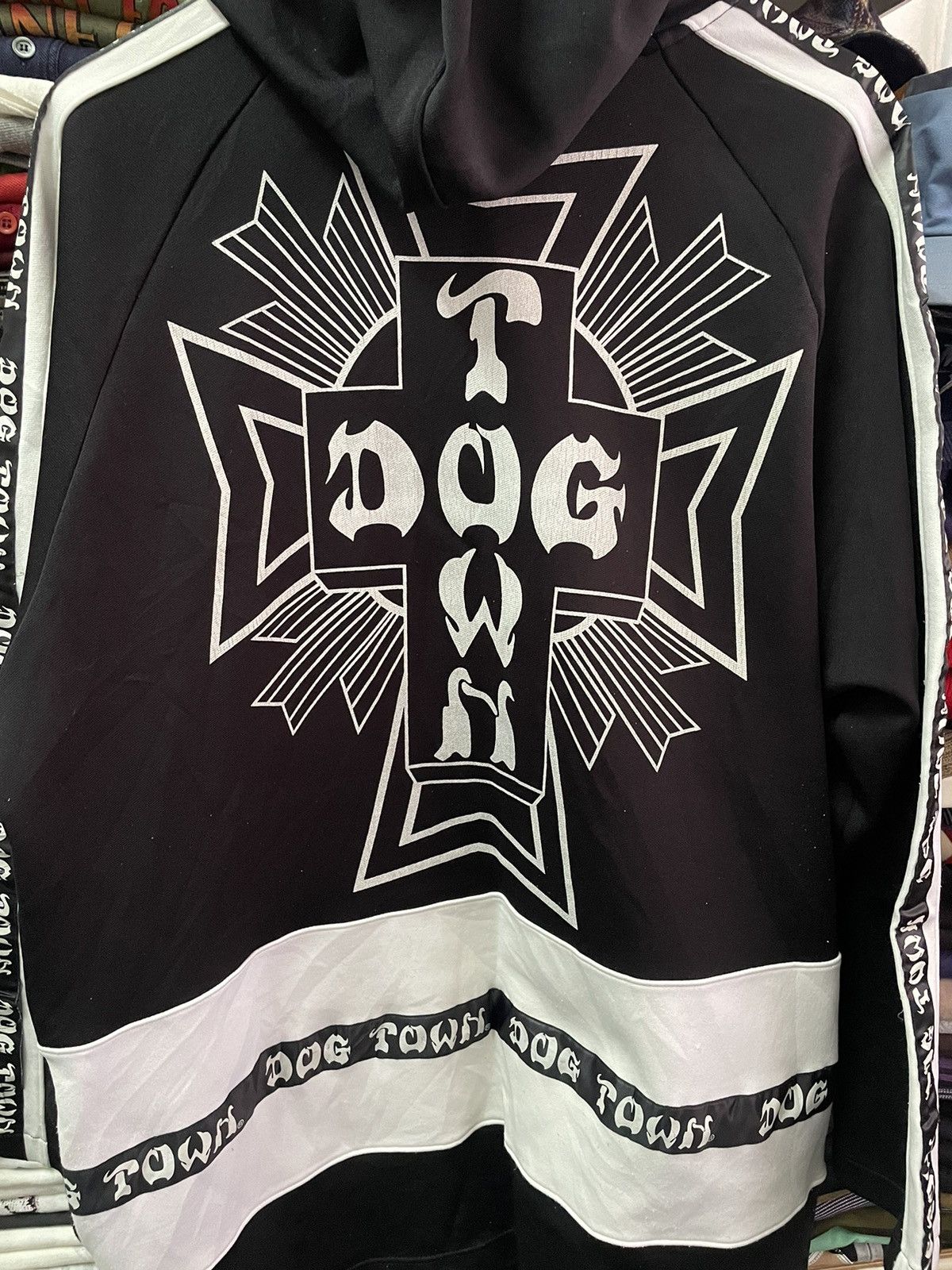 Japanese Brand Vintage Dogtown Hoodie Size US L / EU 52-54 / 3 - 3 Thumbnail