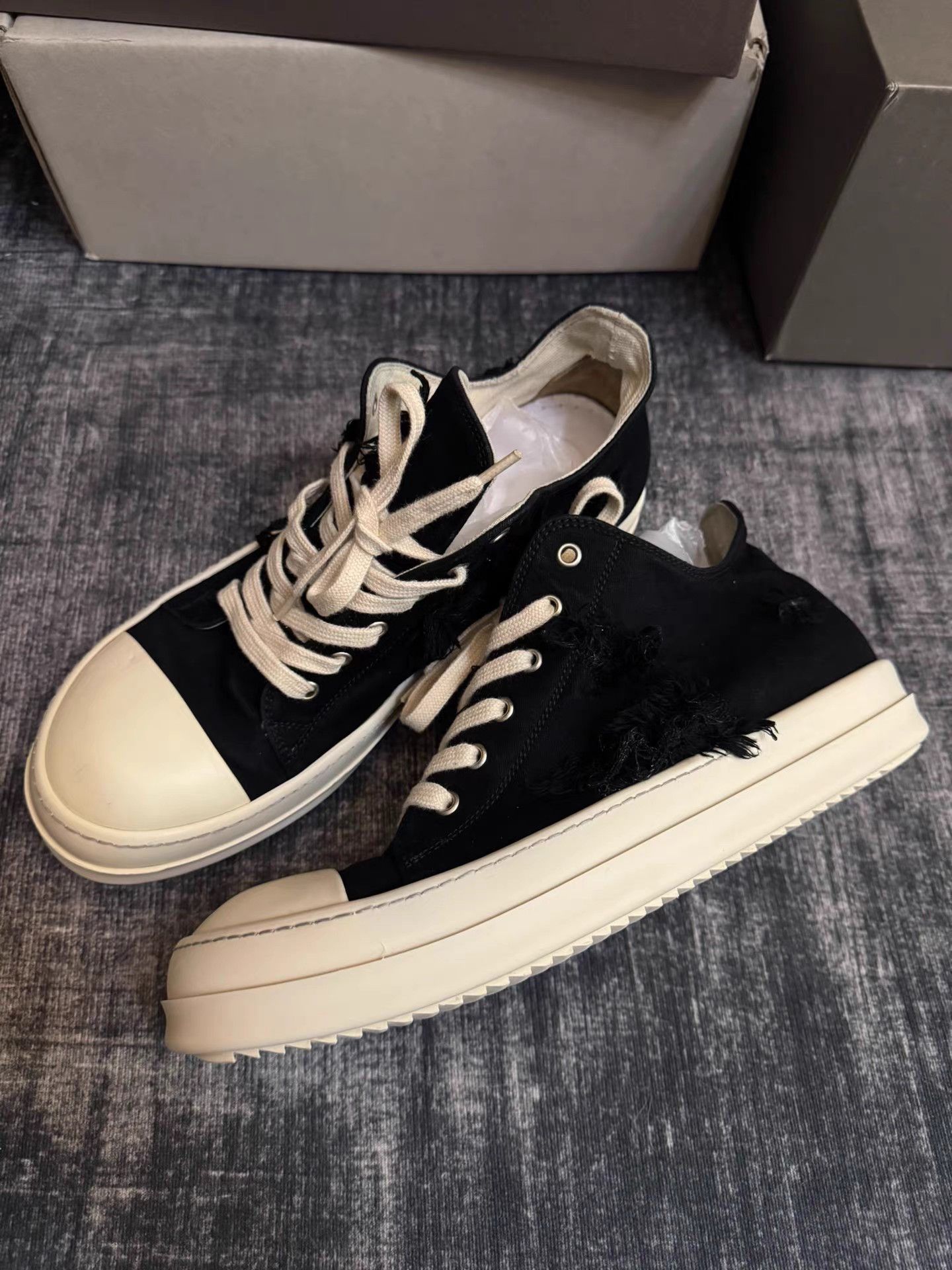 Rick Owens rick owens DRKSHDW Distressed Low Top Turbo Cyclops Size US 10 / EU 43 - 1 Thumbnail