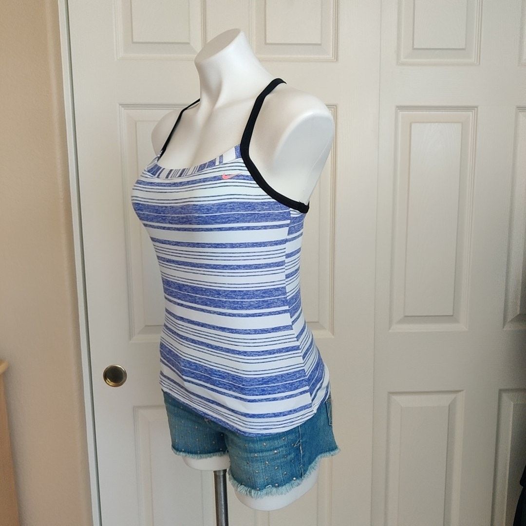 Nike Nike striped halter athletic tank top sz M/10 Size M / US 6-8 / IT 42-44 - 4 Thumbnail