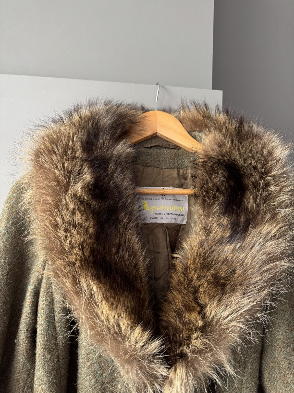 Aquascutum AQUASCUTUM PURE WOOL GRAY LONG TAILORED COAT FUR COLLAR Size US L / EU 52-54 / 3 - 2 Thumbnail