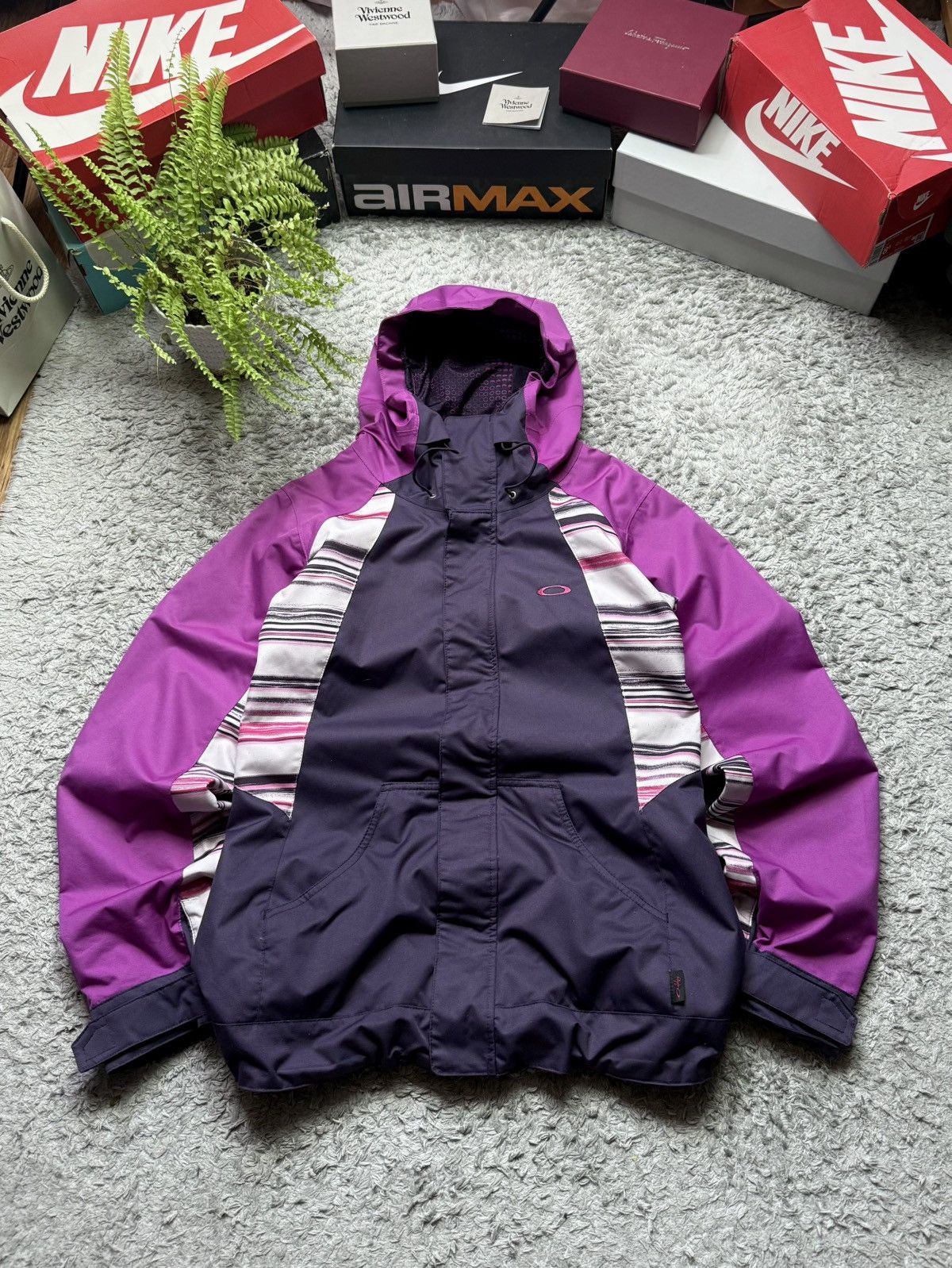 Oakley 00s Oakley Jacket Rare Outdoor Logo Streetwear Gorp Core Size M / US 6-8 / IT 42-44 - 1 Thumbnail