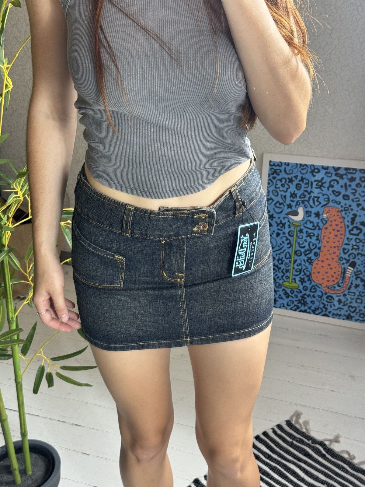 Von Dutch VINTAGE VON DUTCH 2000s MINI DENIM SKIRT Size 28" / US 6 / IT 42 - 1 Thumbnail