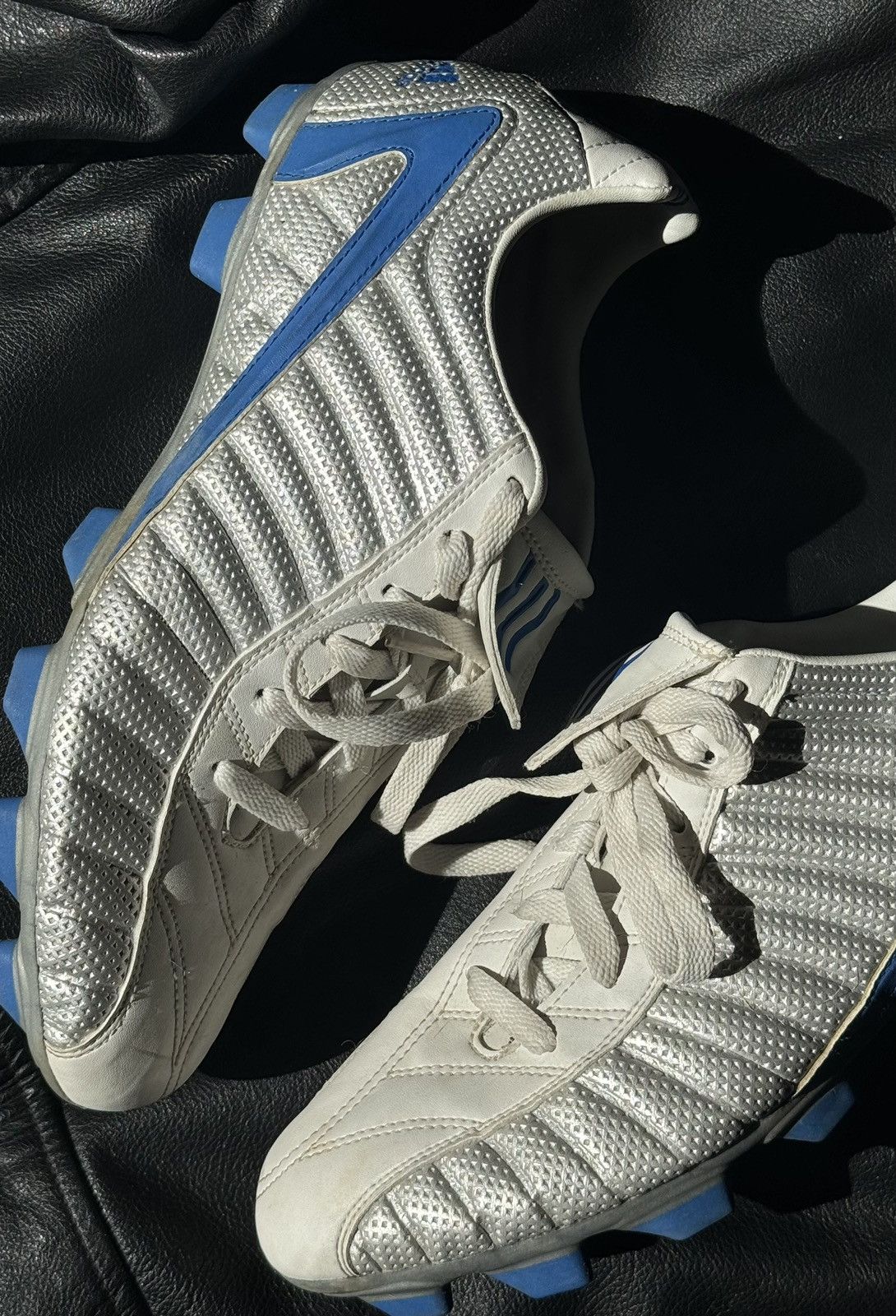 Adidas × Vintage 2004 Adidas Vintage F10 TRX HG soccer rare football boots Size US 10 / EU 43 - 4 Thumbnail