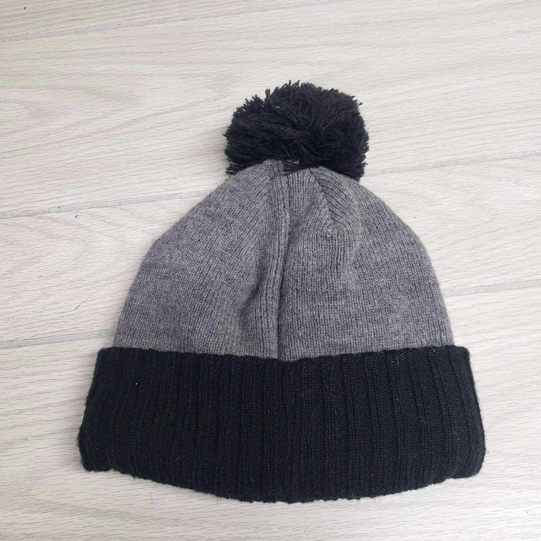 New Era Meadow Creek Farm Beanie Hat Unisex Adults One Size Black Acrylic Knit Winter Casual Fun 90s Theme Men Women Size ONE SIZE - 2 Thumbnail