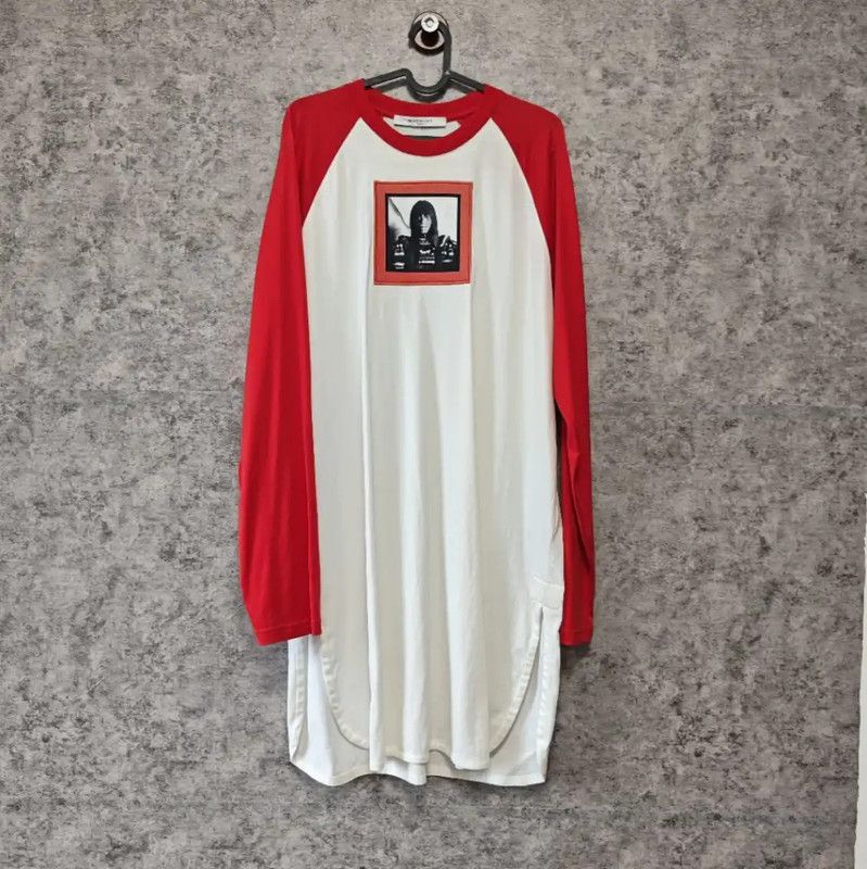 Givenchy Givenchy Women's Long Sleeve Red and White Sweatshirt 0089 Size M / US 6-8 / IT 42-44 - 1 Thumbnail