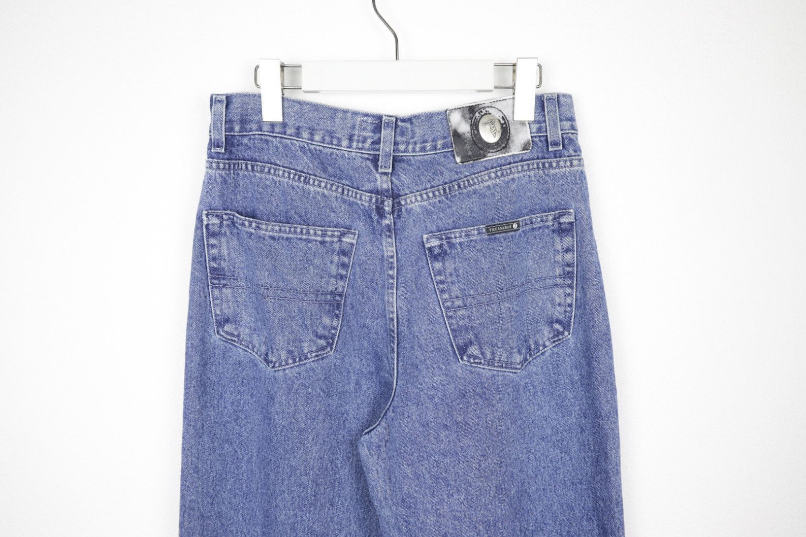 Trussardi × Vintage Vintage Trussardi Jeans Blue Washed Jeans Denim Pants Size US 32 / EU 48 - 9 Thumbnail