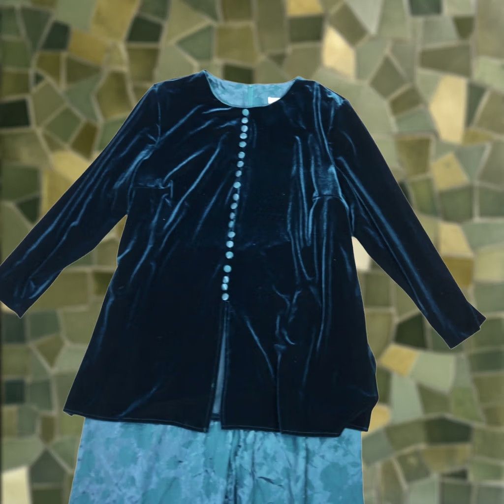 Velvet VINTAGE Silhouettes 90s dark green velvet top and satin pants set Women 20WP Casual Workwear Party Floral Size 3XL / US 20-22 - 1 Thumbnail