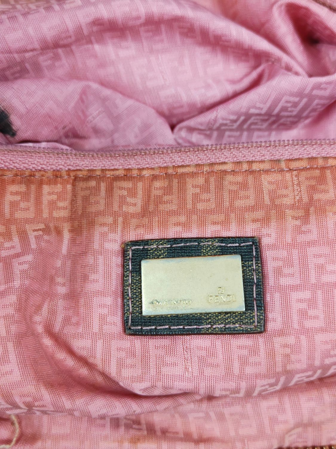 Fendi Fendi Vintage monogram Tote shoulder Bag #SB002DLAL Size ONE SIZE - 20 Thumbnail