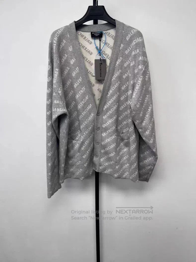 Balenciaga Balenciaga Allover Logo Open Cardigan. Size US S / EU 44-46 / 1 - 1 Thumbnail