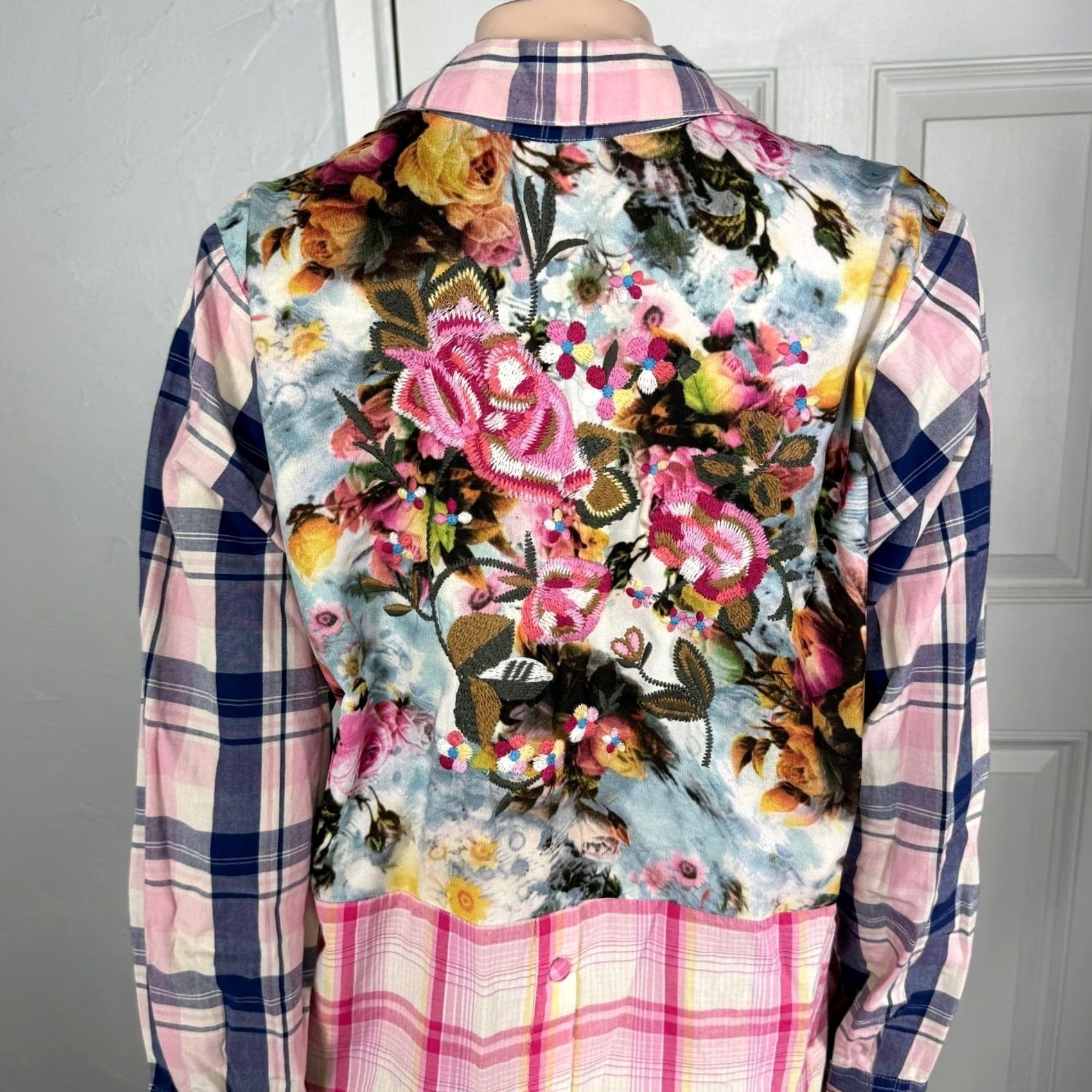 Soft Surroundings Soft Surroundings Button Women's Shirt M Floral Bohemian Embroidered Plaid N26 Size M / US 6-8 / IT 42-44 - 5 Thumbnail