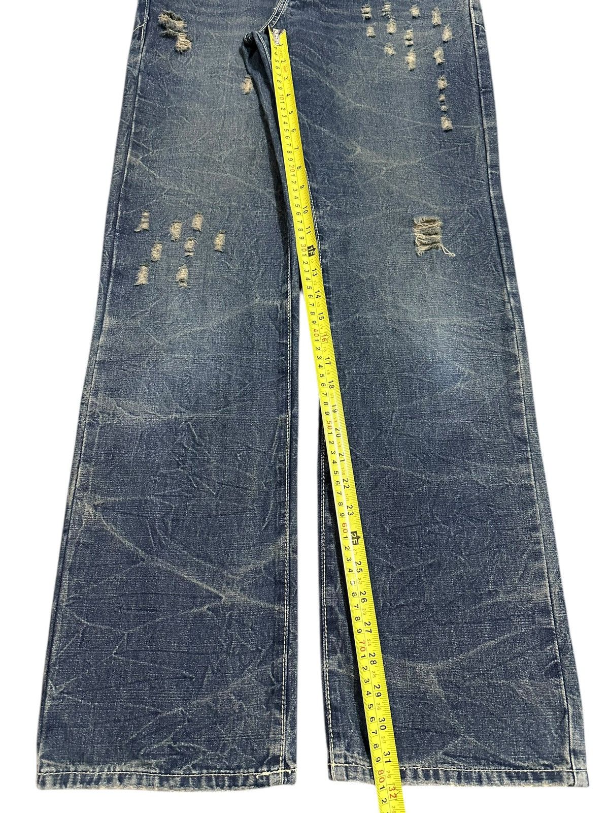 Japanese Brand Vintage Japanese Brand Blue Thunder Wash Distress Jeans Size US 32 / EU 48 - 13 Thumbnail