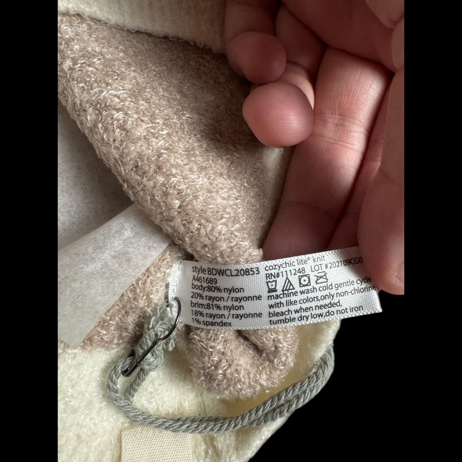 Other Barefoot Dreams Cozy Chic Lite Confetti Beanie Cream-Taupe Size ONE SIZE - 6 Thumbnail