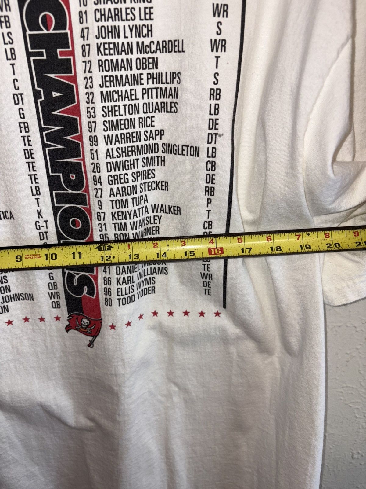 Reebok Vintage Super bowl Buccaneers tee size L Size US L / EU 52-54 / 3 - 5 Thumbnail