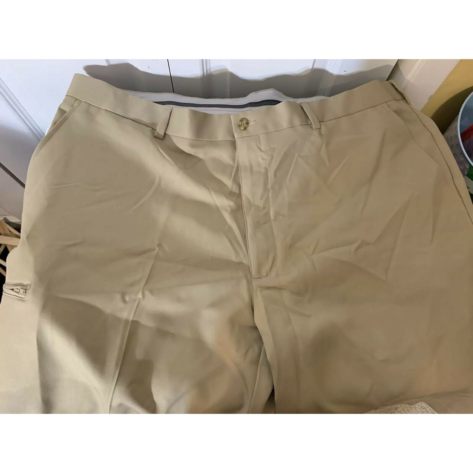 PGA Tour PGA Tour Golf Shorts Men's 42 x 9.5 Inches Inseam Khaki Zip Size US 42 / EU 58 - 1 Thumbnail