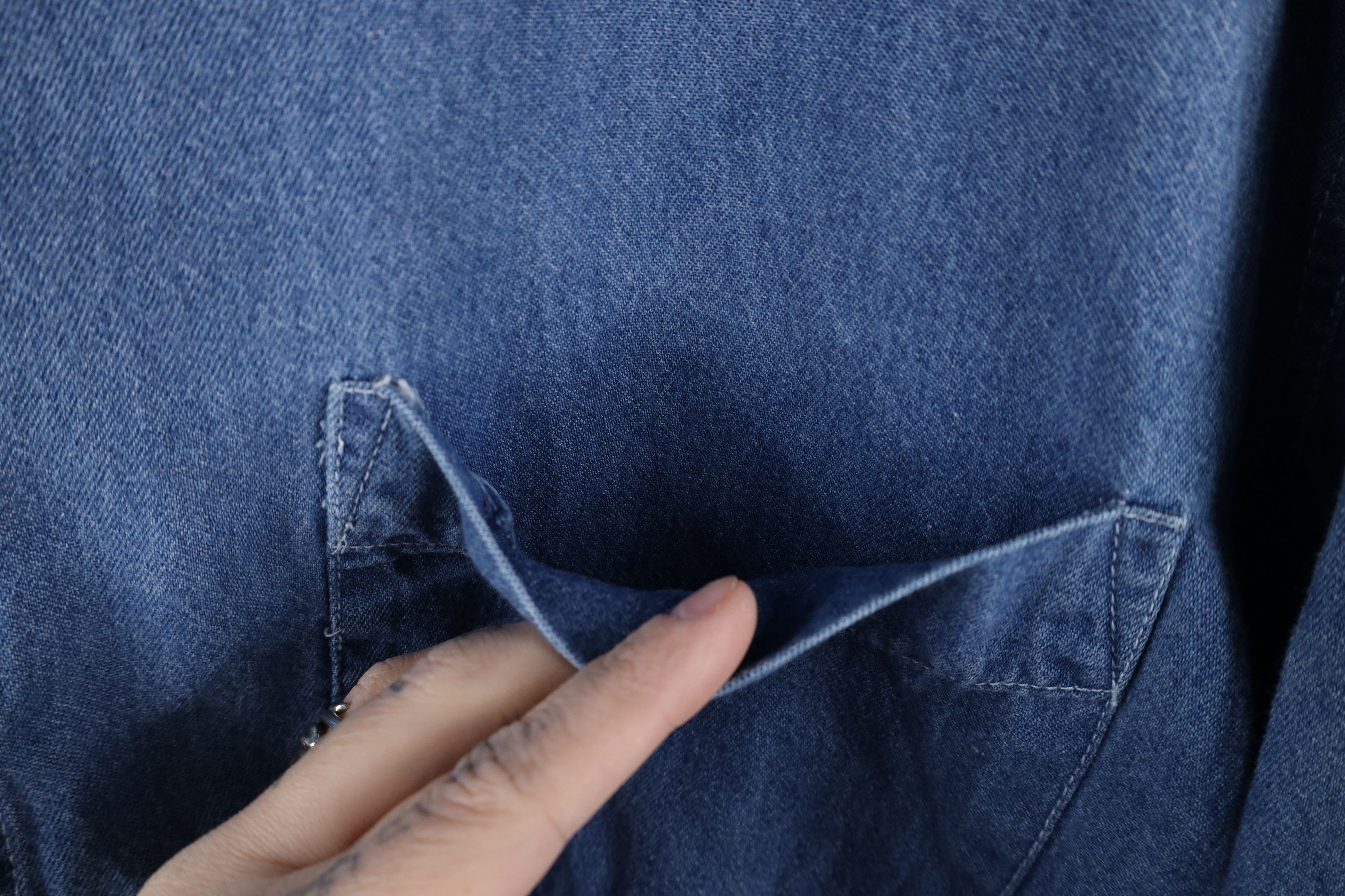 Vintage Vintage 90s Streetwear Denim Jean Button Down Shirt Blue Size US XL / EU 56 / 4 - 4 Thumbnail