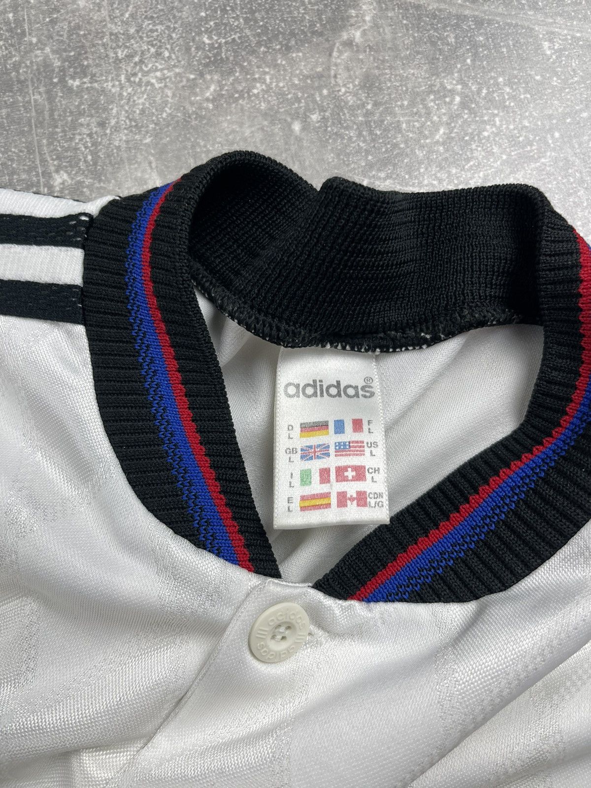 Adidas Adidas FC Bayern Munich Away Football Shirt 1993–95 Vintage Size US L / EU 52-54 / 3 - 9 Thumbnail