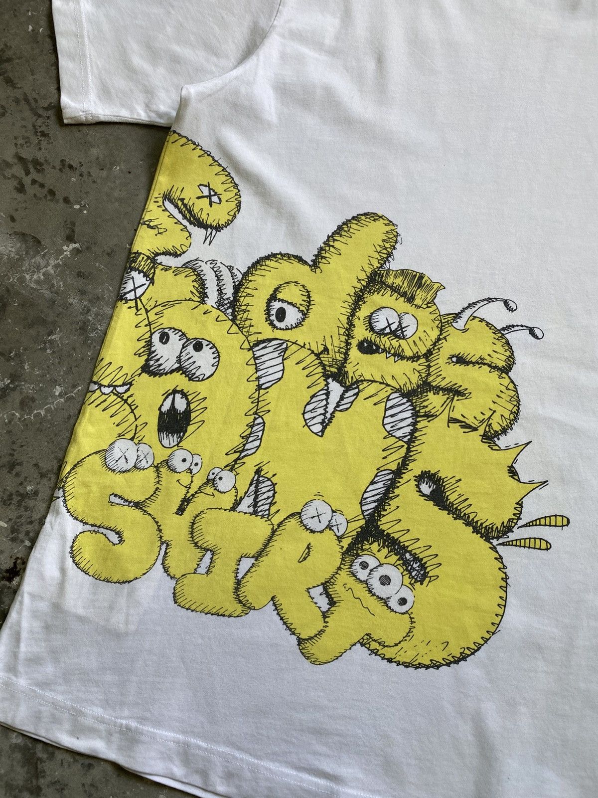 Comme des Garcons × Kaws × Vintage Vintage Comme Des Garçons X Kaws Japanese Brand Shirt Size US XL / EU 56 / 4 - 6 Thumbnail