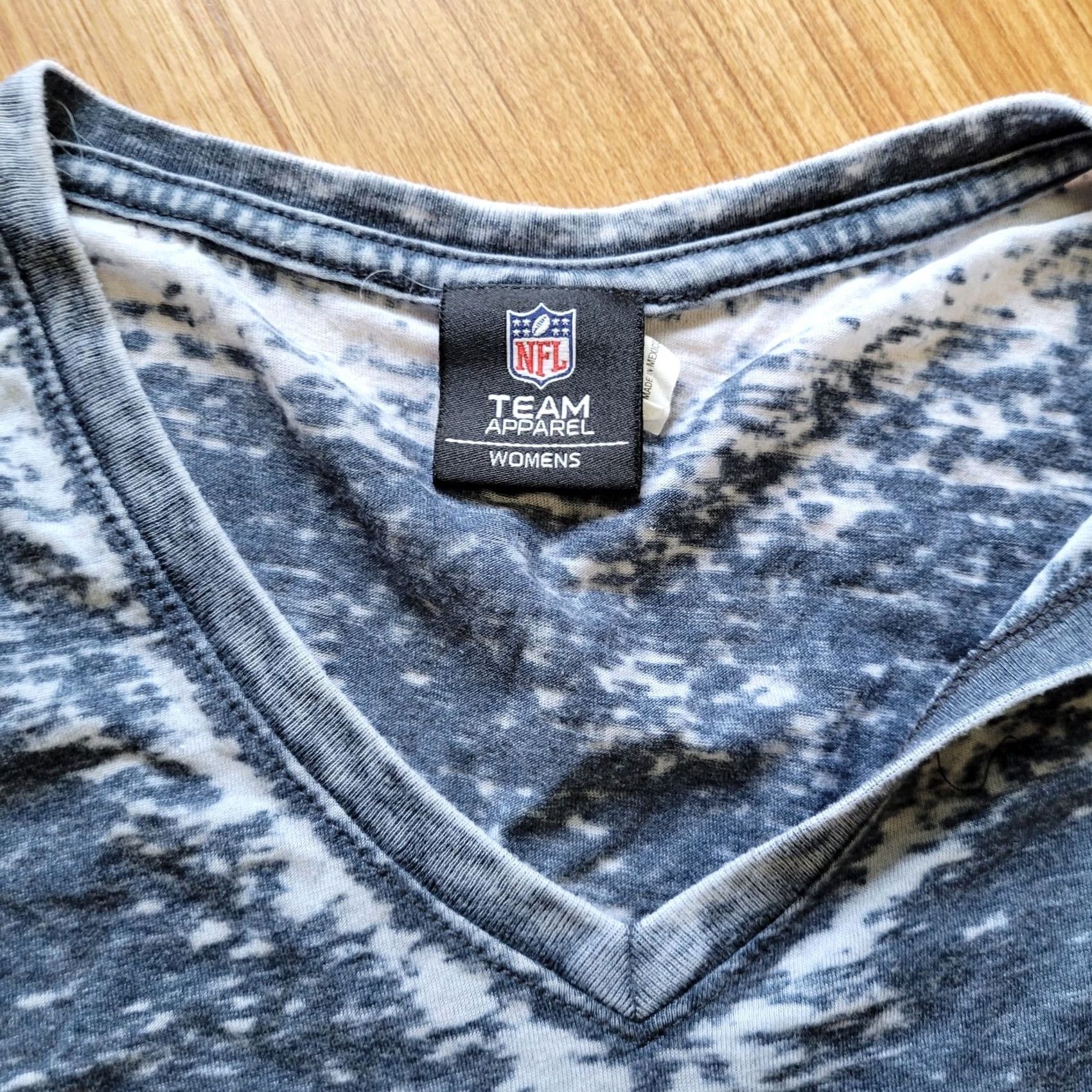 NFL NFL Patriots T Shirt Womens Medium Gray Burnout V Neck Short Sleeve NFL Apparel Patriots Shirt Women M Size M / US 6-8 / IT 42-44 - 3 Thumbnail