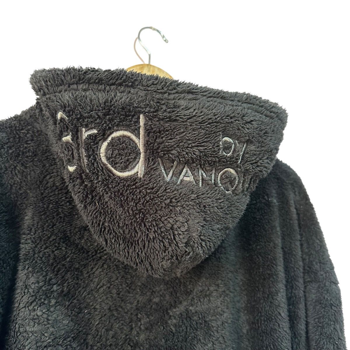Vanquish 3rd by VANQUISH Sherpa Fleece Zip Hoodie Embroidered Logo Size US XL / EU 56 / 4 - 4 Thumbnail
