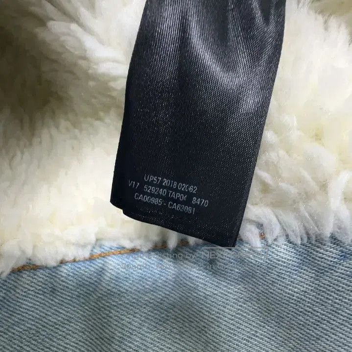 Balenciaga Balenciaga Sherpa Lined Denim Jacket. Size US S / EU 44-46 / 1 - 6 Thumbnail
