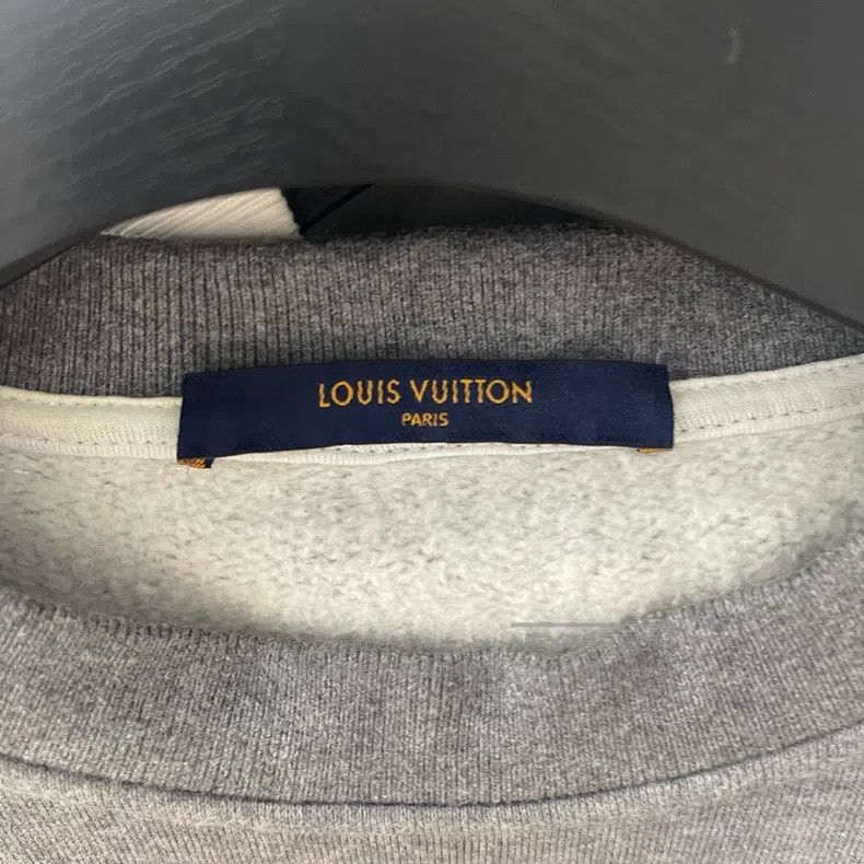 Louis Vuitton Louis Vuitton Twisted logo sweatshirt Size US S / EU 44-46 / 1 - 3 Thumbnail