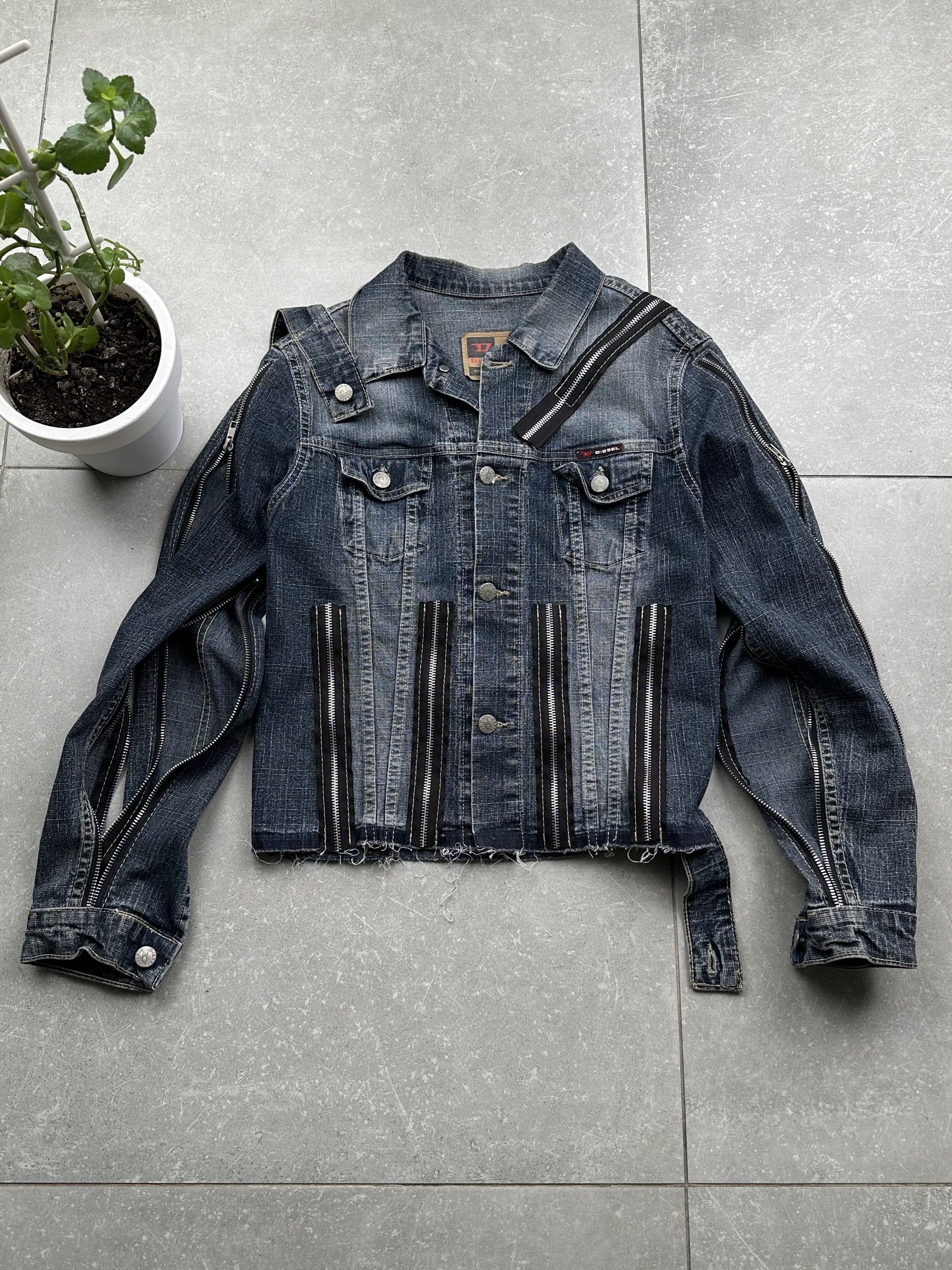 Diesel Diesel Zipped Amazing Vintage Denim Jacket | Grailed