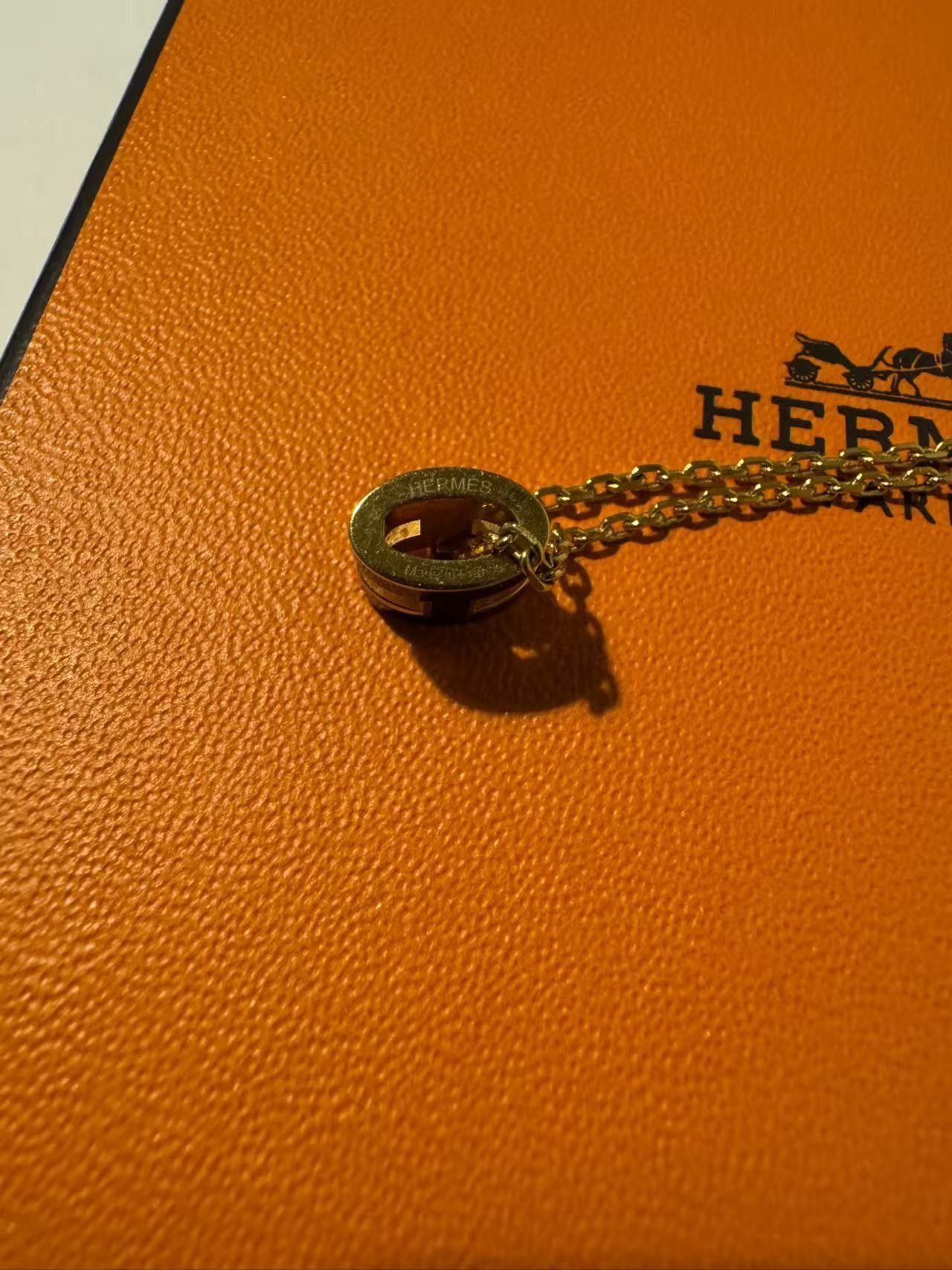 Hermes Hermès Pop H Mini Pendant Nior Yellow Gold Plated Size ONE SIZE - 3 Thumbnail