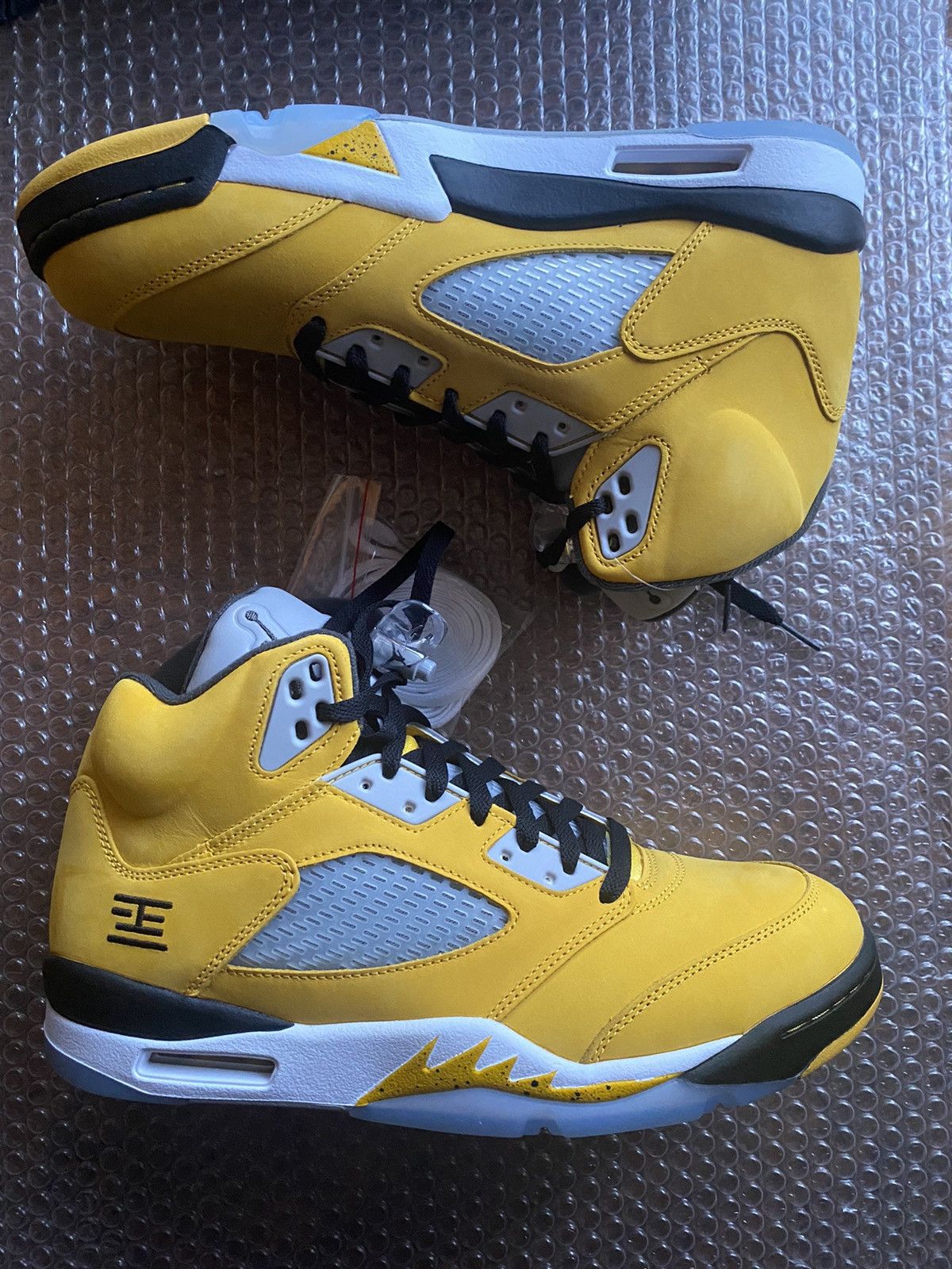 Jordan Brand US 11 AIR JORDAN 5 RETRO TOKYO 23 2025 IO3372-700 AJ5 Size US 11 / EU 44 - 2 Thumbnail