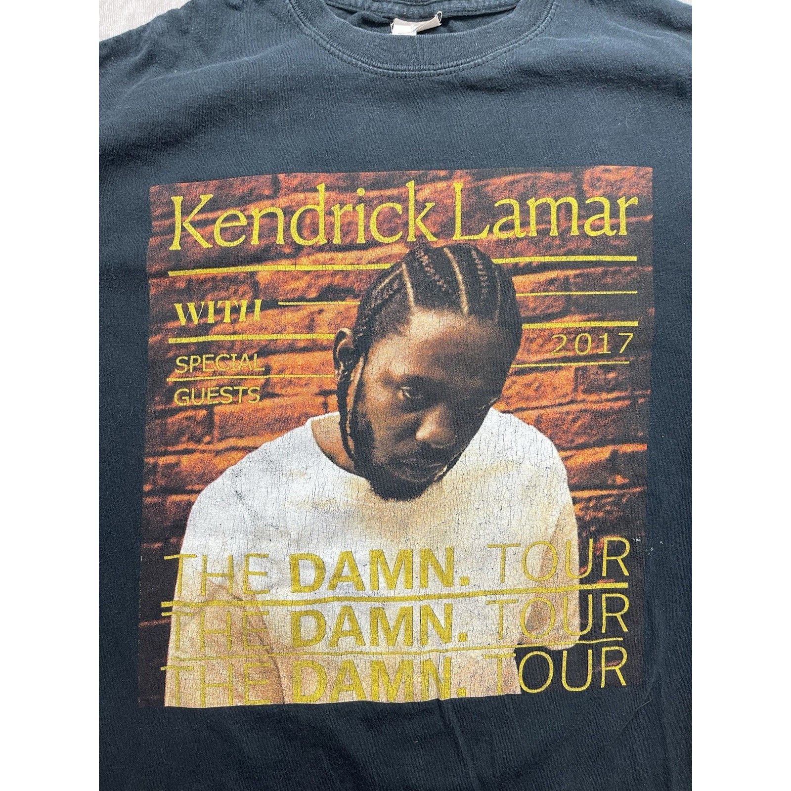 Gildan Kendrick Lamar 2017 Damn Tour Black T-Shirt Travis Scott YG Size US M / EU 48-50 / 2 - 3 Thumbnail