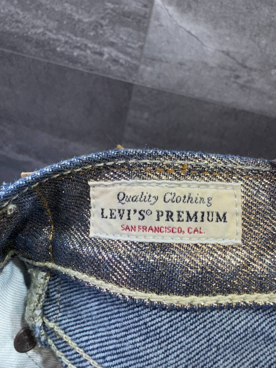 Other Levi's 517 Premium Bootcut Jeans Golden Spurs Gold Wash Size US 33 - 15 Thumbnail