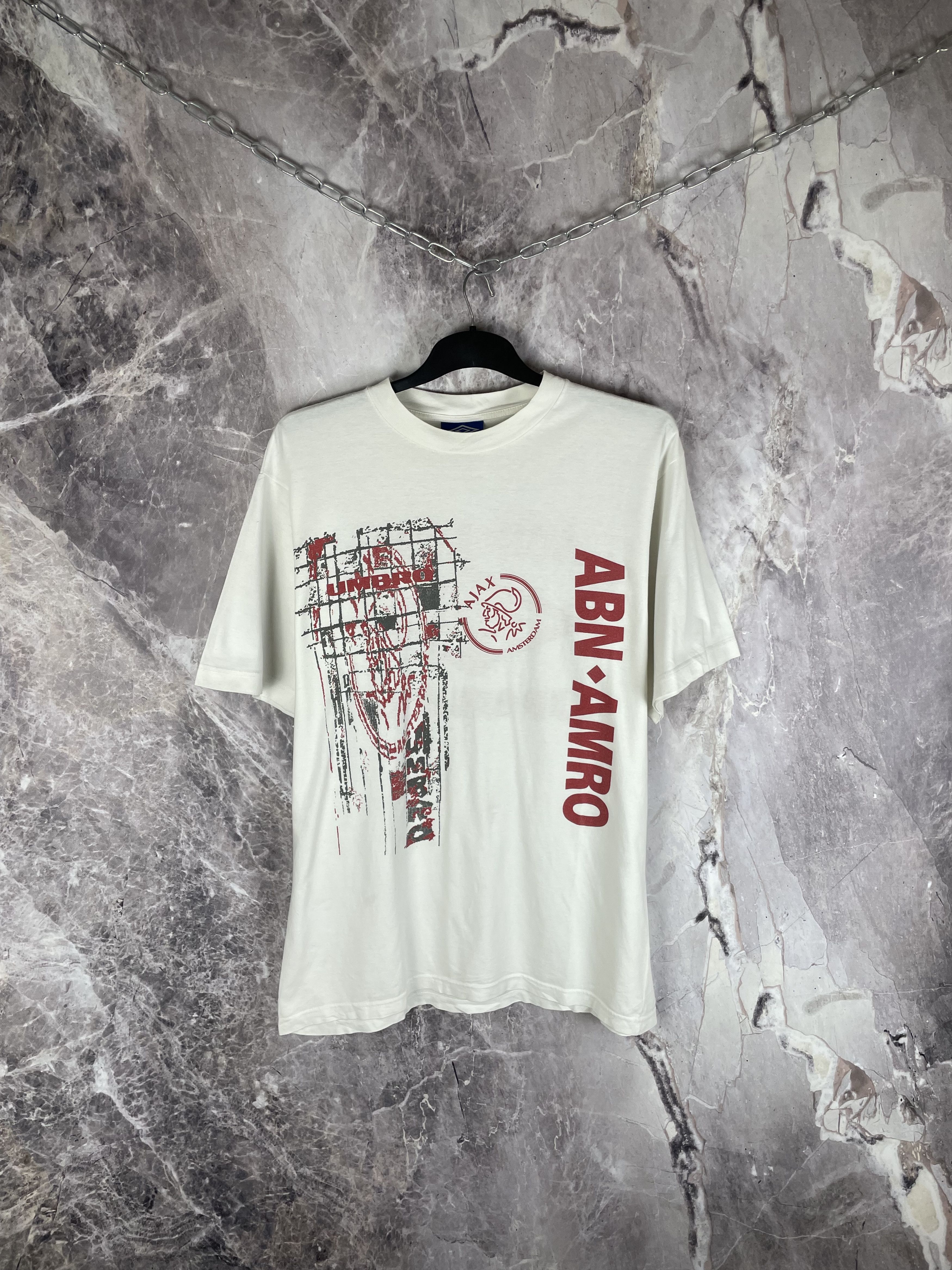 Umbro 90s Umbro Ajax vintage t-shirt tee Size US L / EU 52-54 / 3 - 1 Thumbnail