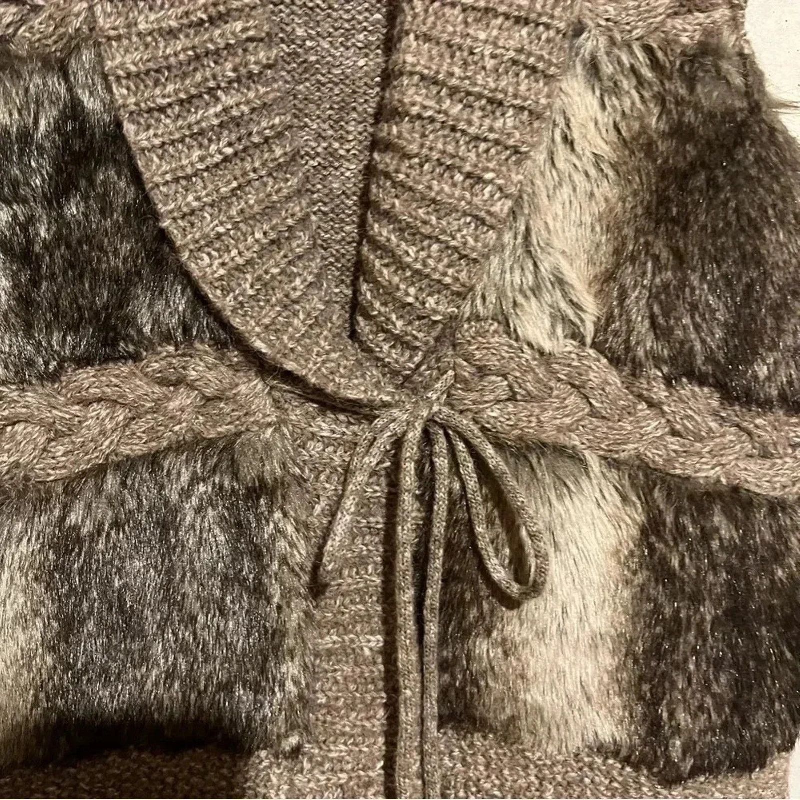 Other Dollhouse Faux Fur Knit Blend Cropped Fringe Vest sz M Boho Size M / US 6-8 / IT 42-44 - 4 Thumbnail