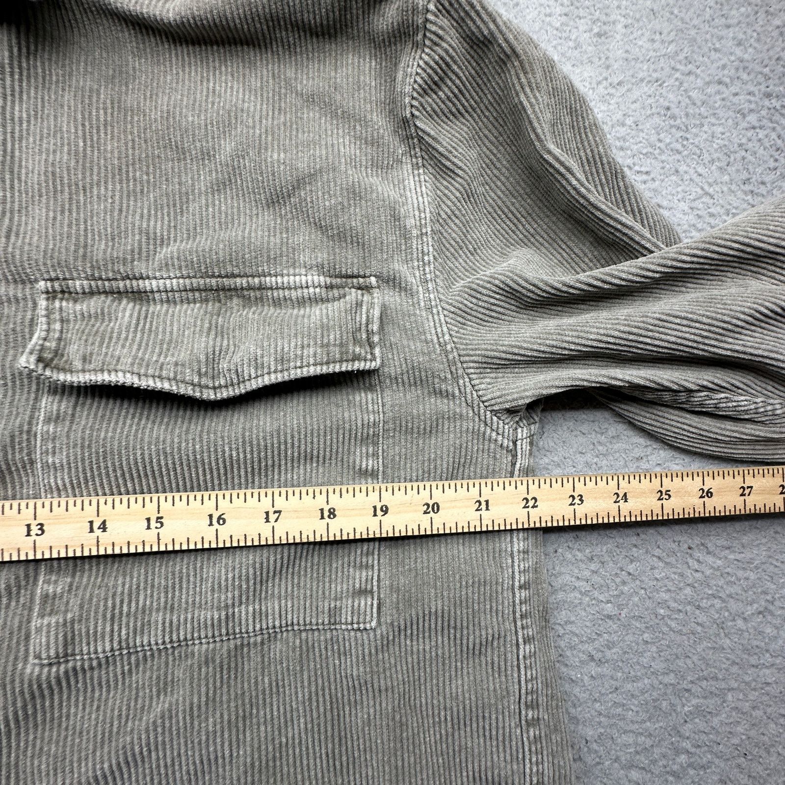 Abercrombie & Fitch Abercrombie & Fitch Corduroy Button Up Shirt Medium Tall Size US M / EU 48-50 / 2 - 5 Thumbnail