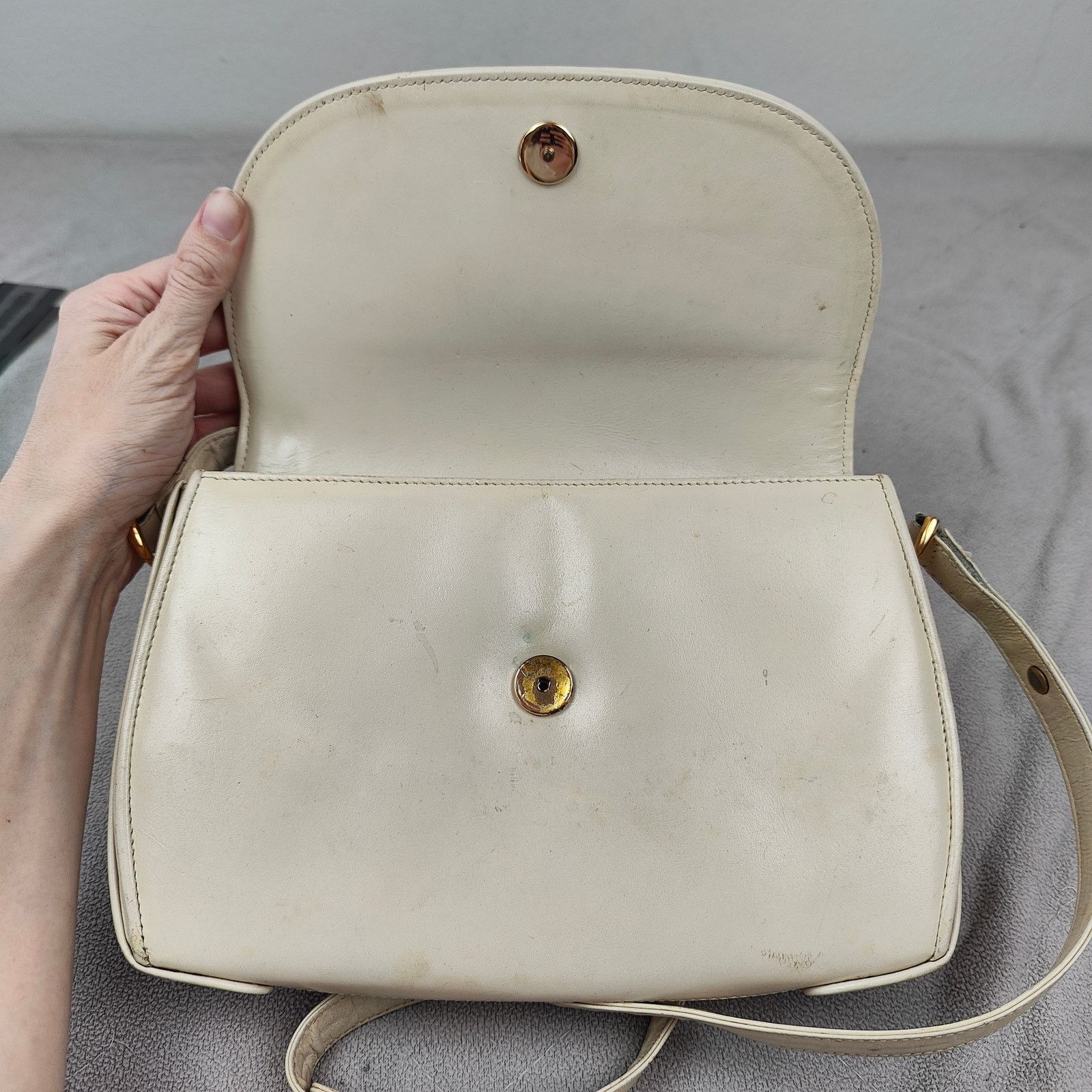 Gucci Vintage Gucci Leather Crossbody Bag Small Purse Off-White Size ONE SIZE - 9 Thumbnail