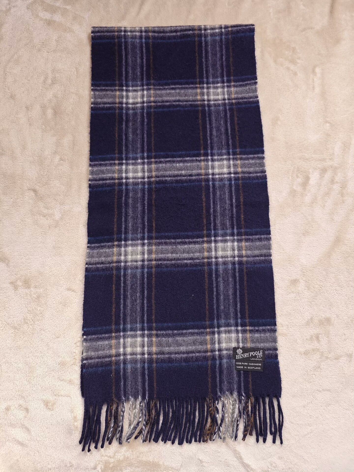 Henry Poole Henry Poole Cashmere Scarf in Blue Plaid Size ONE SIZE - 1 Thumbnail