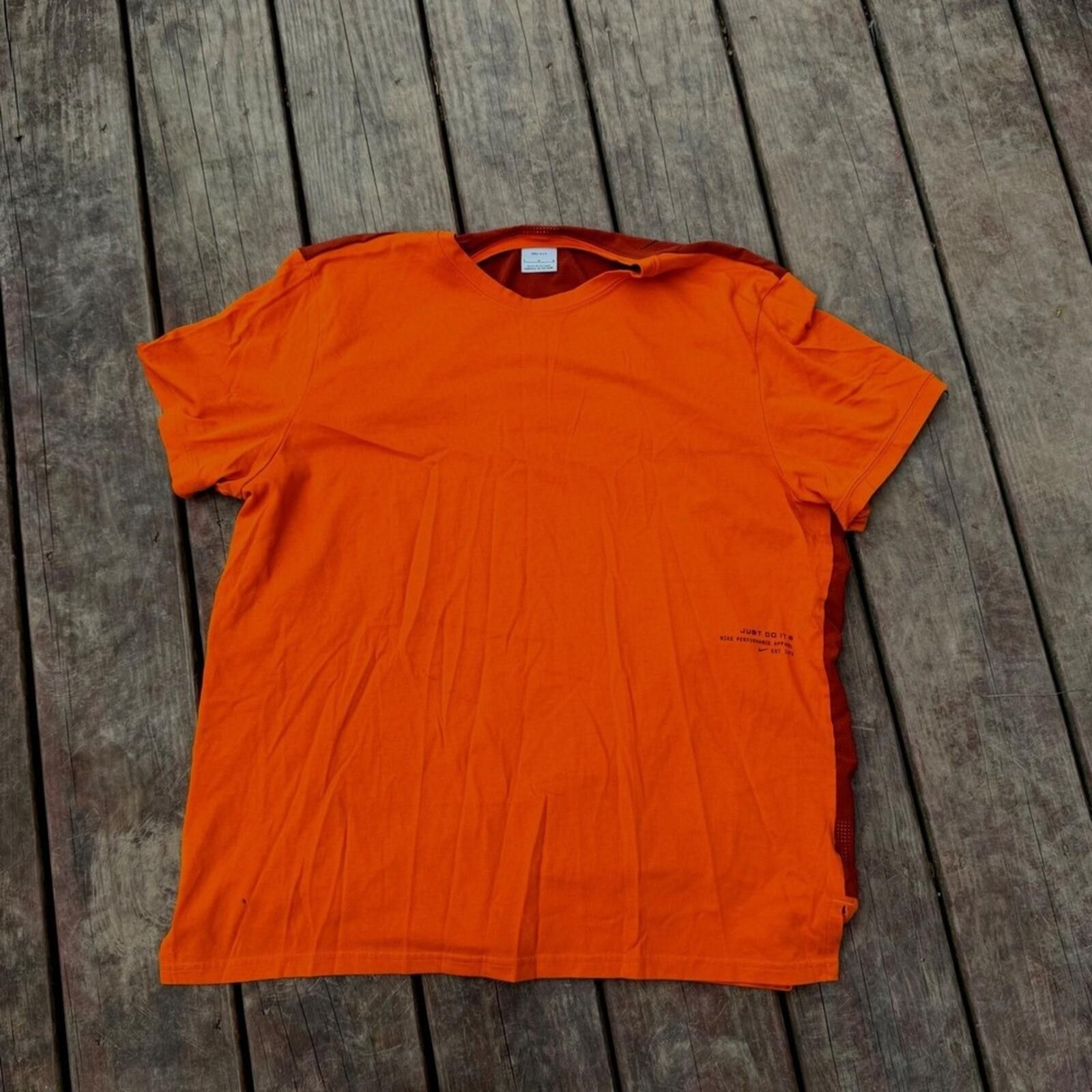 Nike Nike Dri-FIT Mens Large Orange Performance Training T-Shirt Size US L / EU 52-54 / 3 - 1 Thumbnail