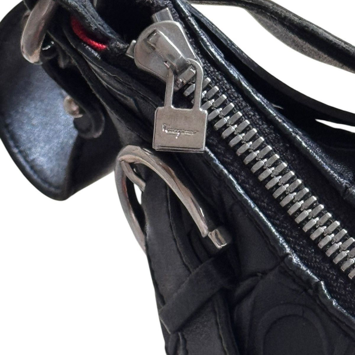 Salvatore Ferragamo Salvatore Ferragamo Black Gancini Leather Shoulder Bag Size ONE SIZE - 8 Thumbnail