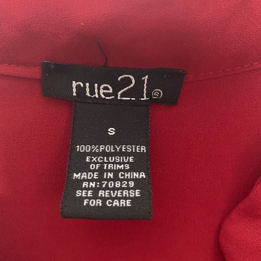 Other Rue21 Red Lightweight Blouse with Buckle Detail | Size S Size S / US 4 / IT 40 - 4 Thumbnail