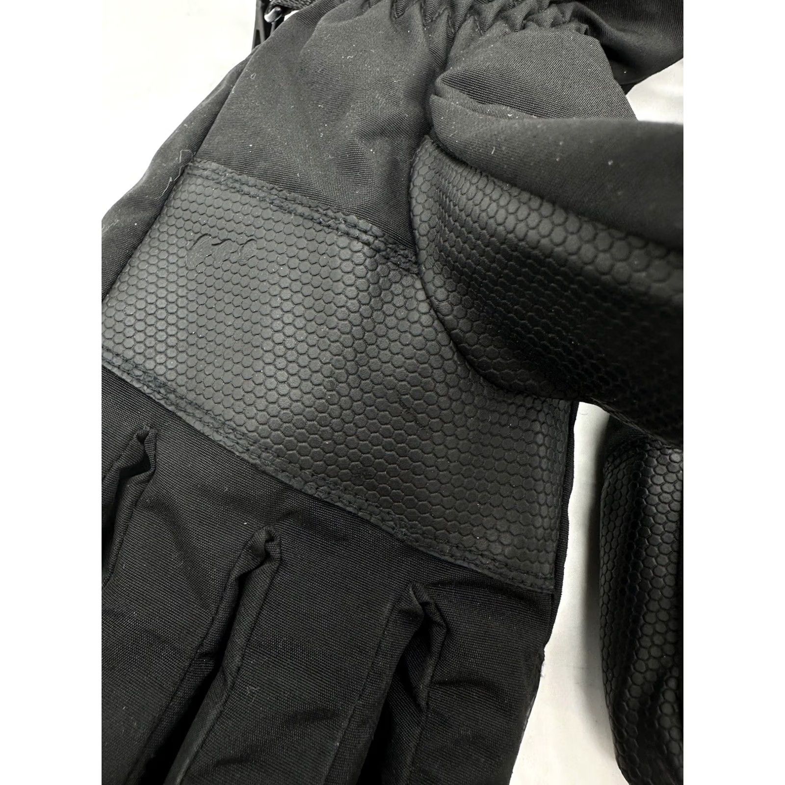 Vintage Oxylane Gloves Winter Warm Outdoor Padded Fleece Lined Ski Work Action Small Unisex Adults Black Polyester Wrist Glove Womens Mens Size US S / EU 44-46 / 1 - 3 Thumbnail