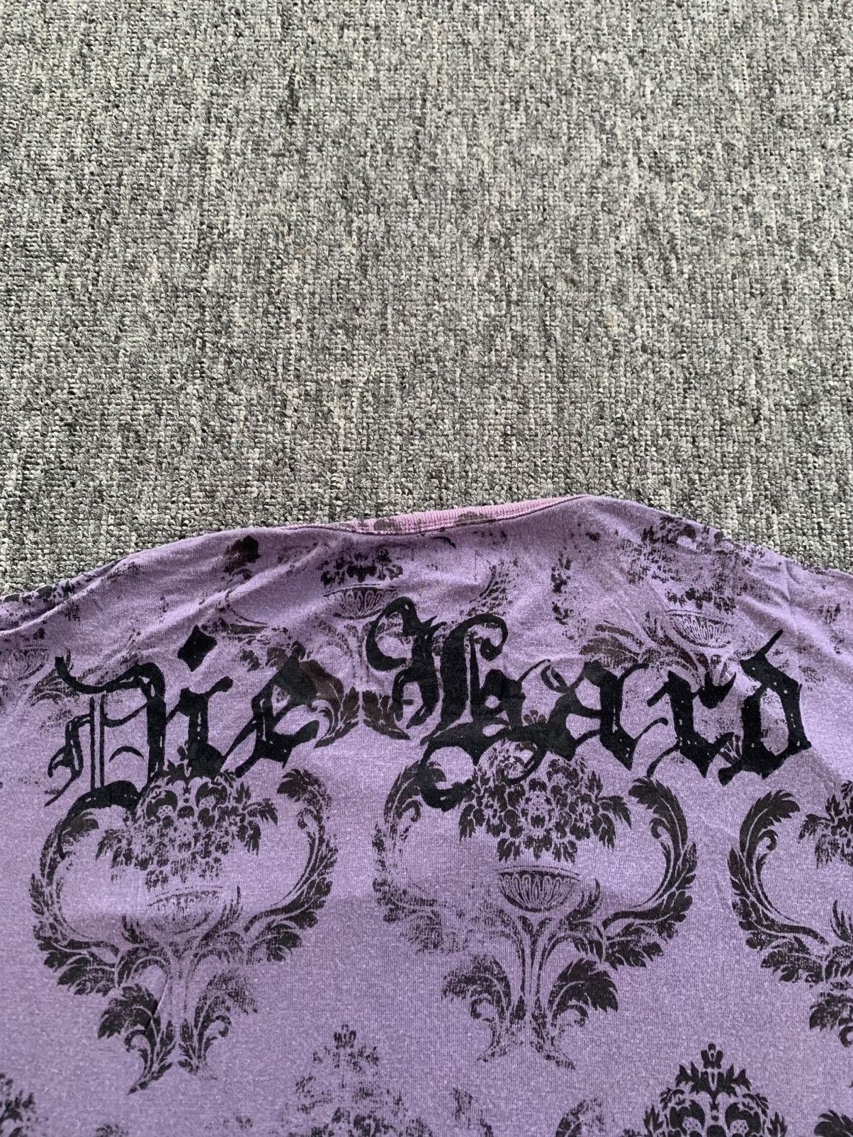 Japanese Brand Rarer Die Hard Poem Skull Gothic Distressed Purple Tshirt Size US L / EU 52-54 / 3 - 6 Thumbnail