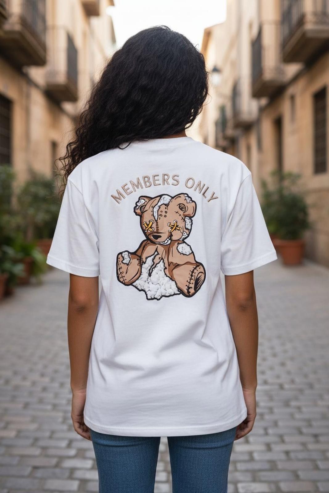 Members Only Members Only White Graphic Bear Print T-Shirt Size US XL / EU 56 / 4 - 4 Thumbnail