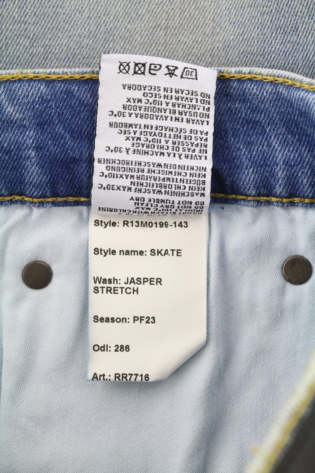R13 SKATE 33 Jasper Stretch Skinny Washed Faded Logo 85447 Size US 33 - 9 Thumbnail