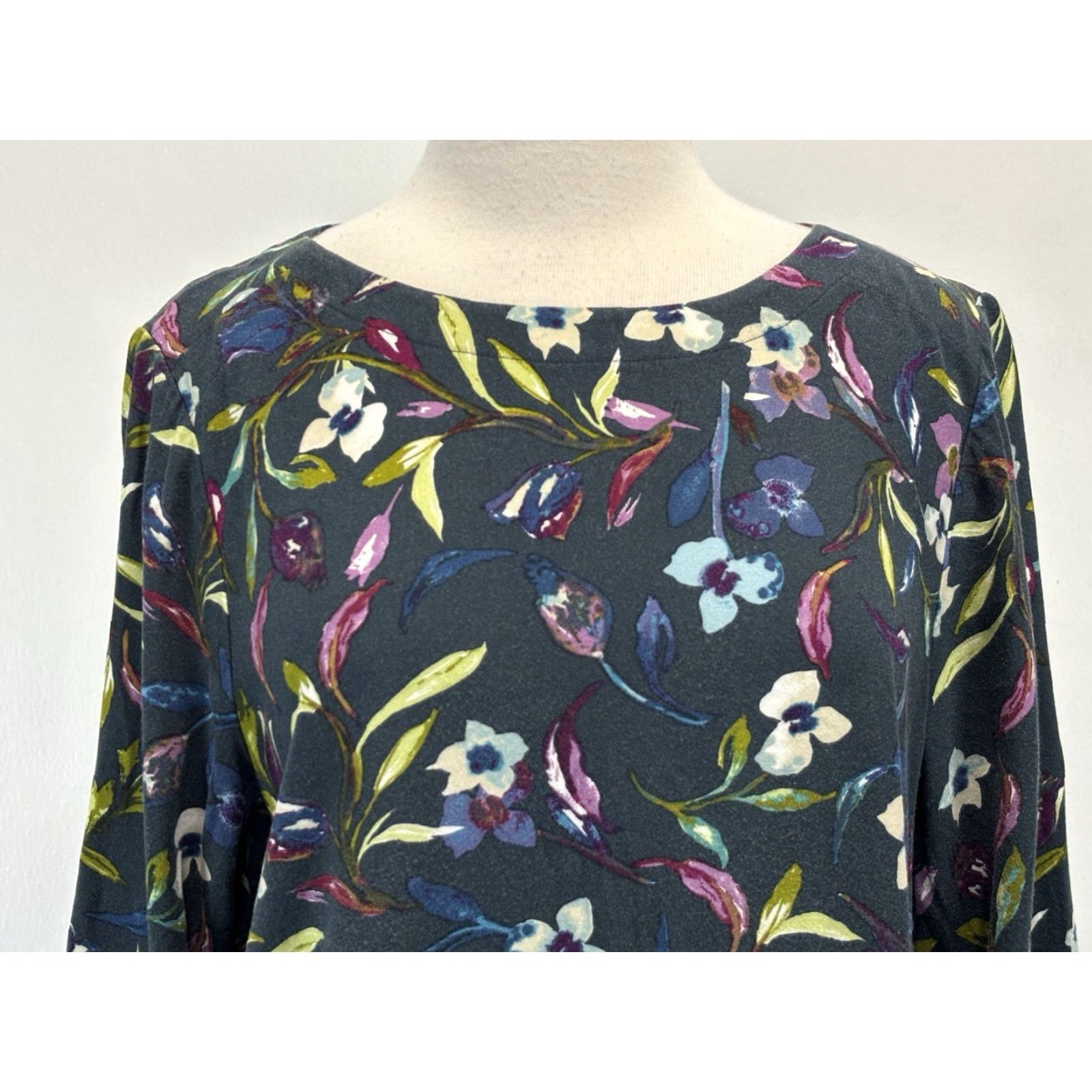 J. Jill J. Jill Floral Shift Dress L 3/4 Sleeve Rayon Pockets Navy Womens Casual Travel Comfort Pullover Short Dress Size L / US 10 / IT 46 - 5 Thumbnail